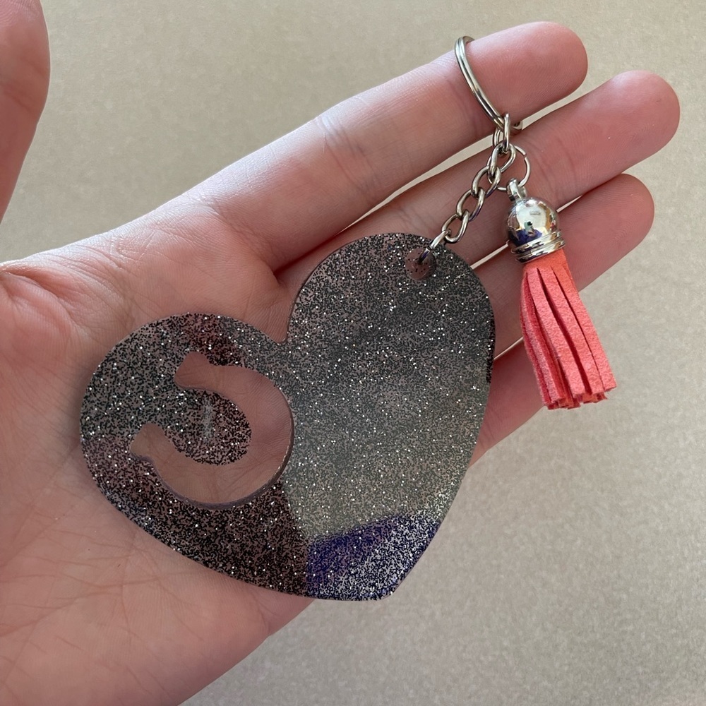 🎉🎉HP🎉🎉 Handmade Heart w/ Horseshoe Keychain - Picture 3 of 6